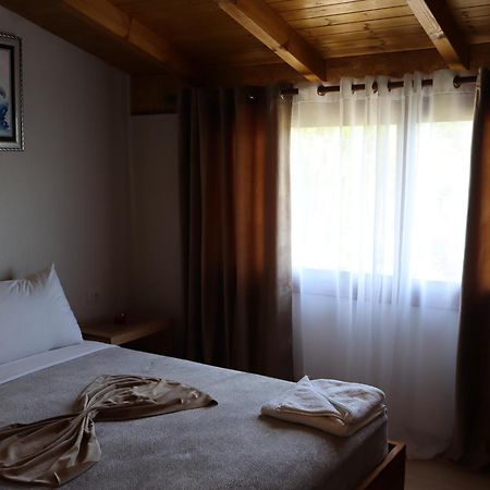 Hotel Bujtina Anlu Nepravishte Esterno foto