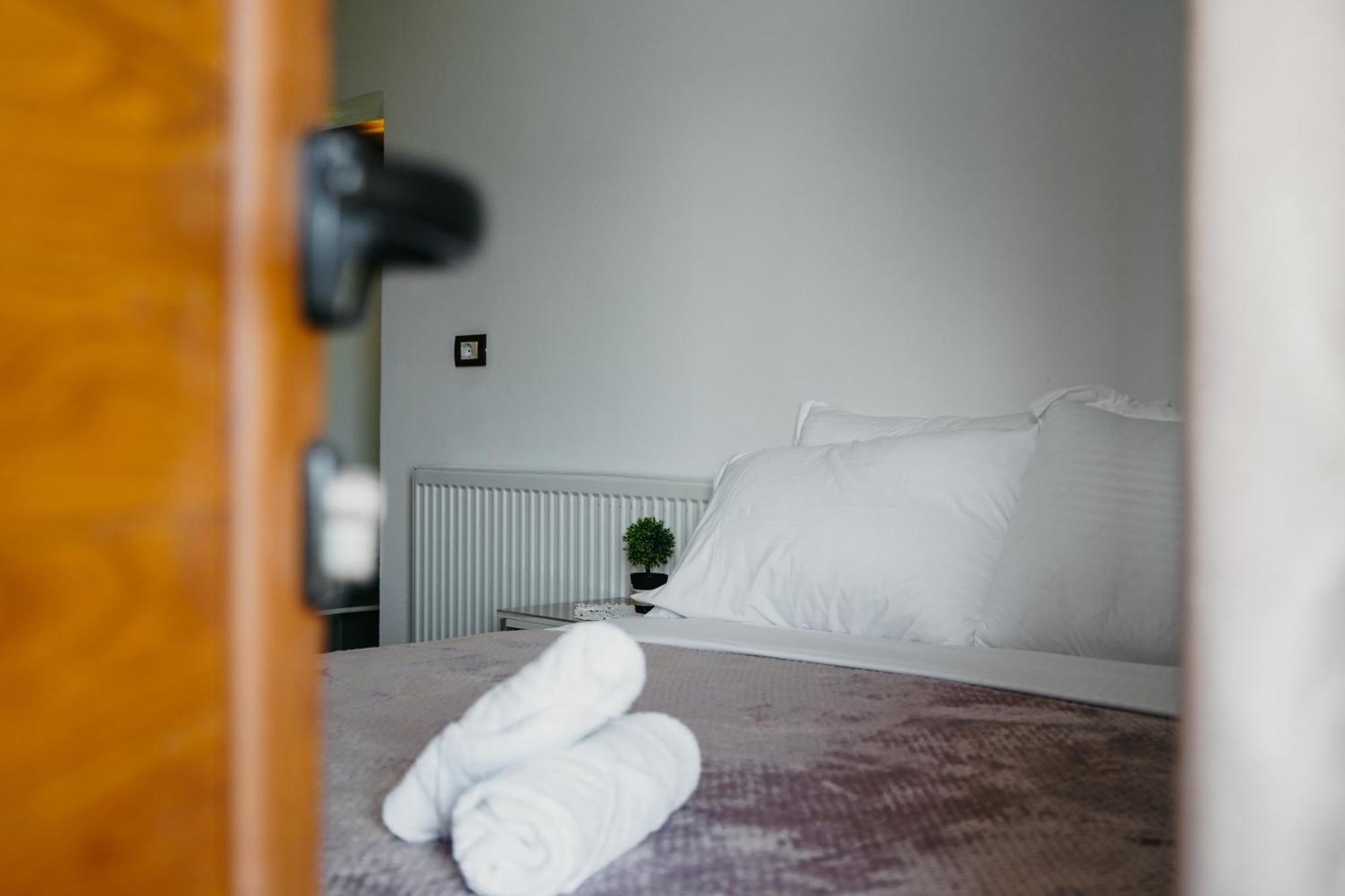 Hotel Bujtina Anlu Nepravishte Esterno foto