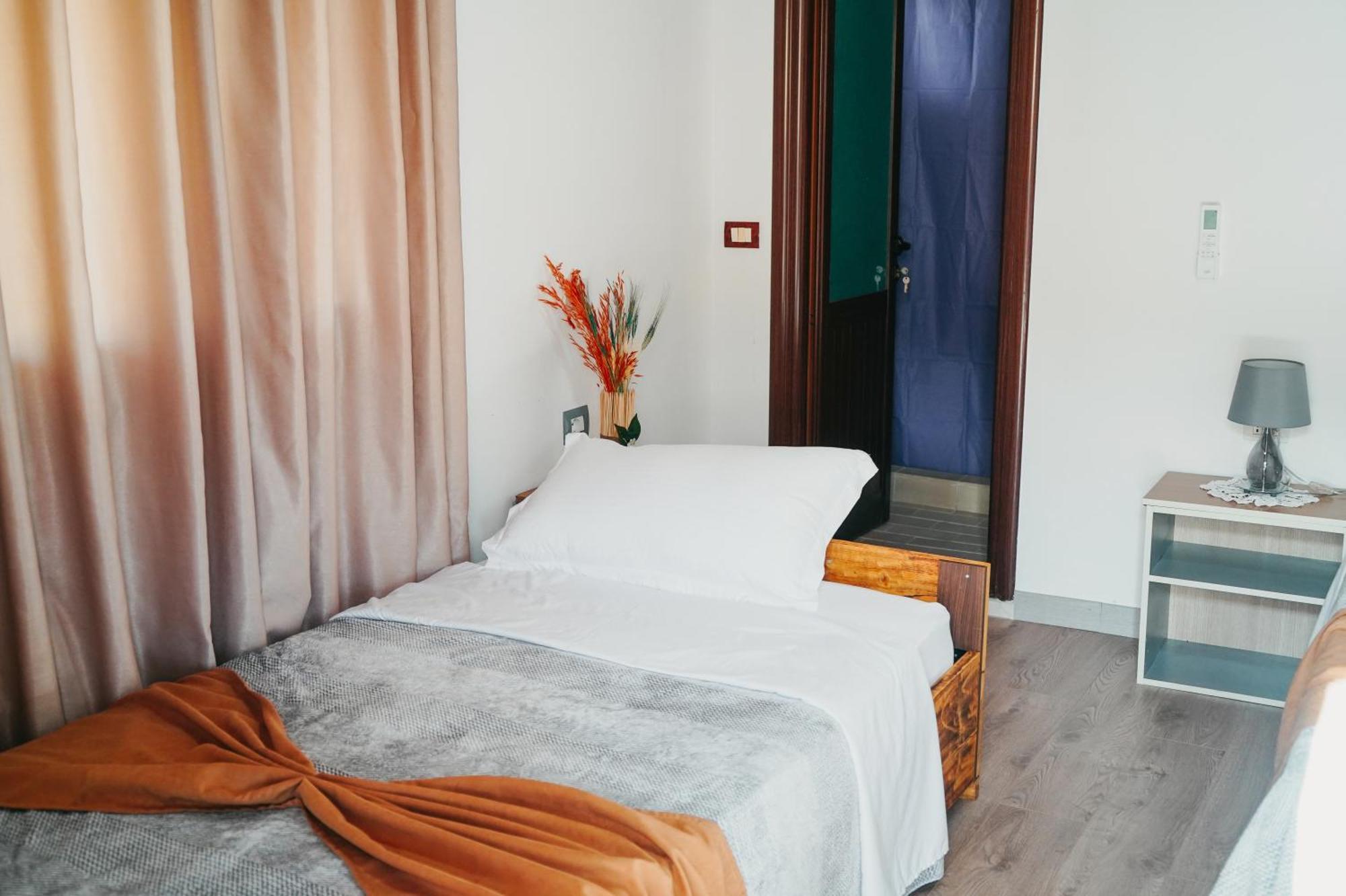 Hotel Bujtina Anlu Nepravishte Esterno foto