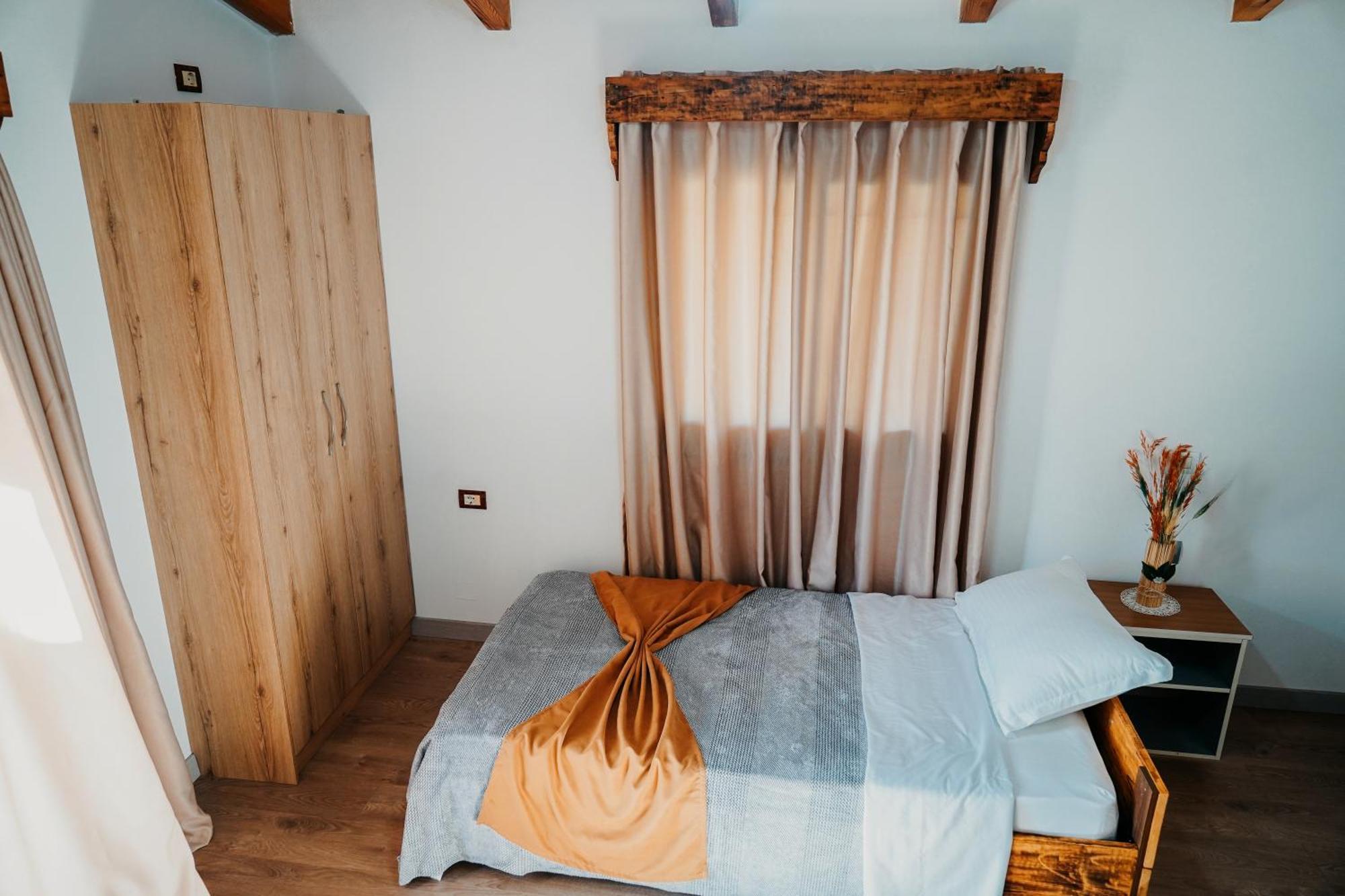 Hotel Bujtina Anlu Nepravishte Esterno foto