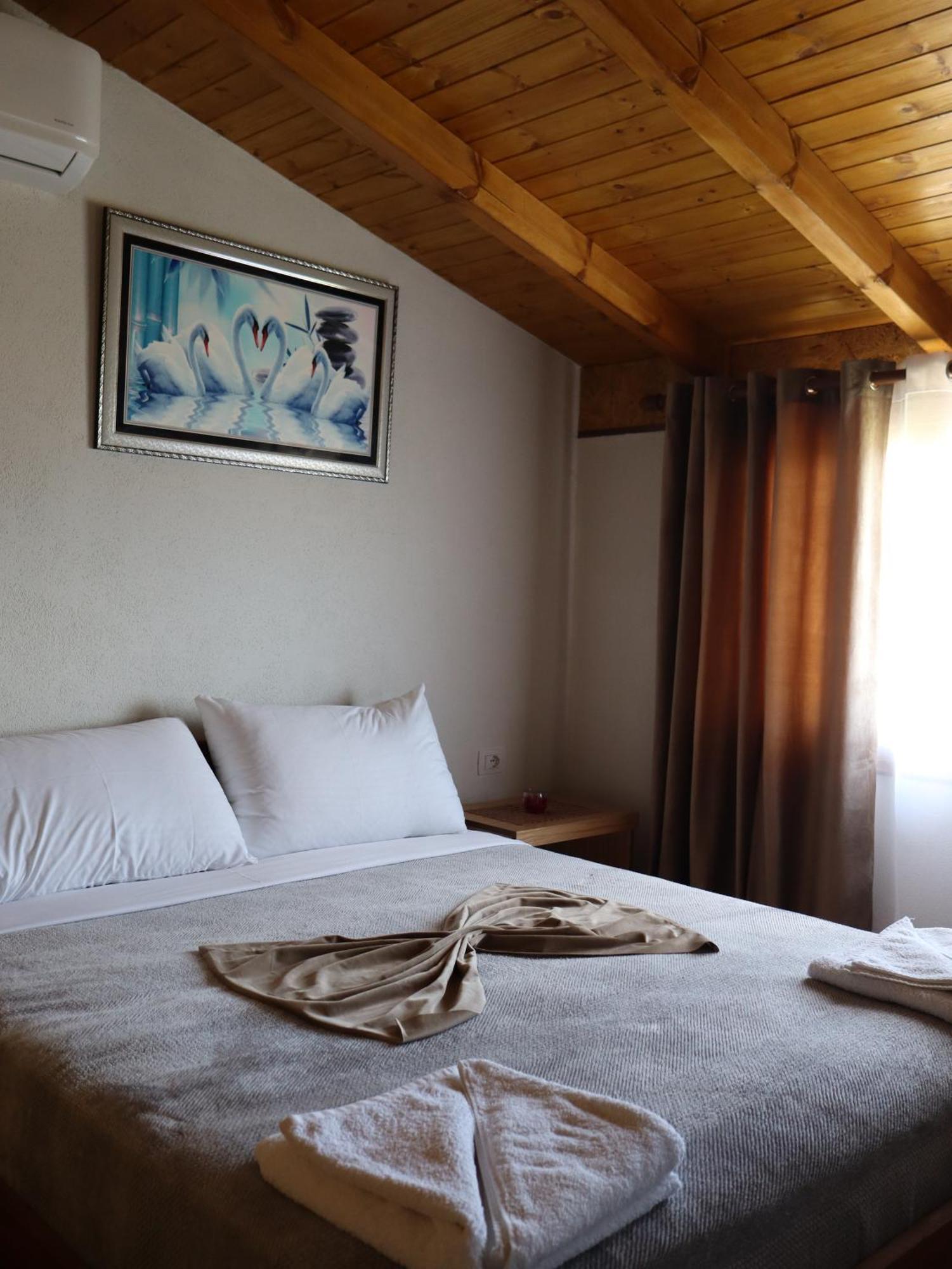 Hotel Bujtina Anlu Nepravishte Esterno foto